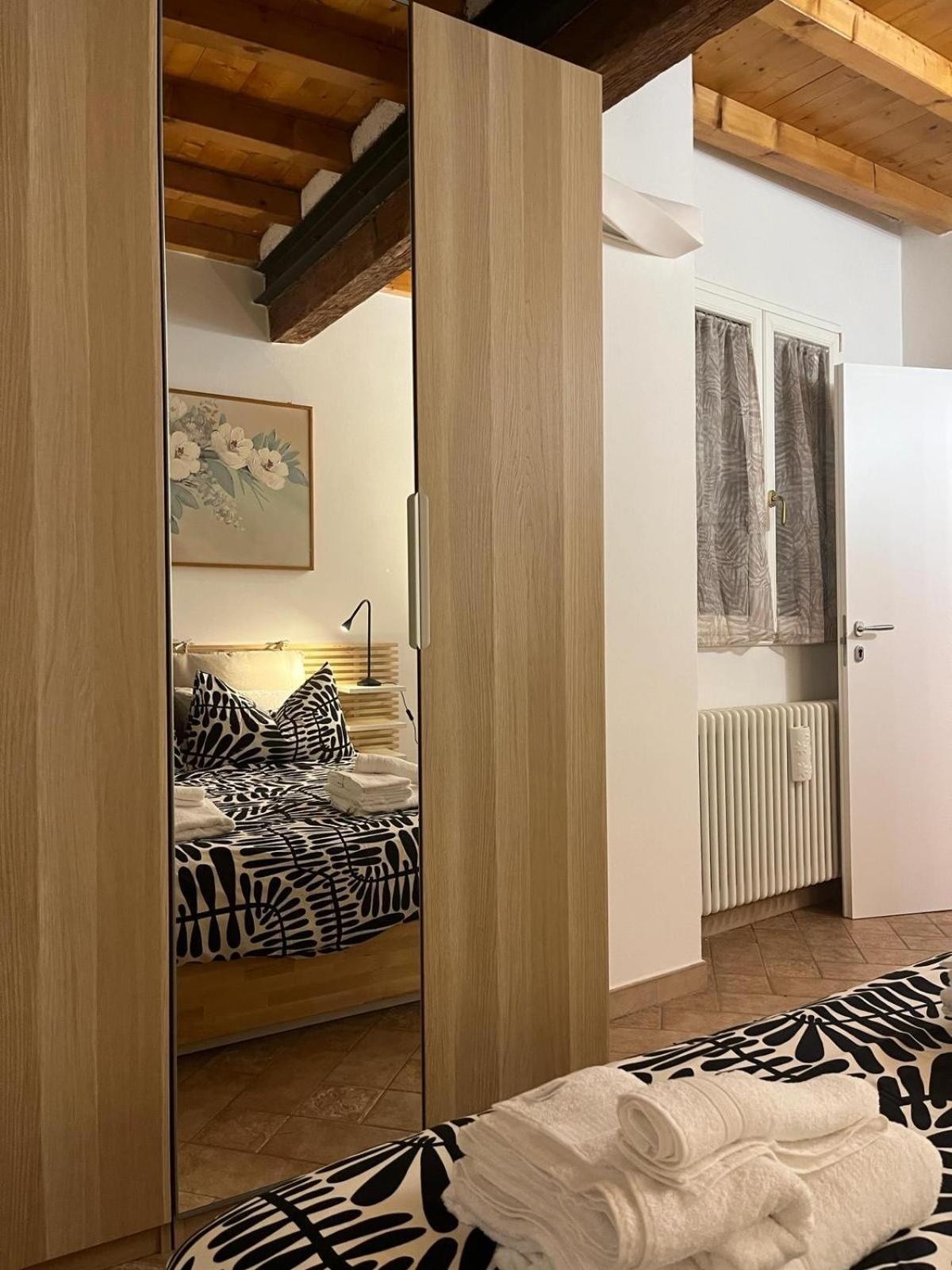 Casa Vacanze Myrasol Apartment โบโลญญา ภายนอก รูปภาพ